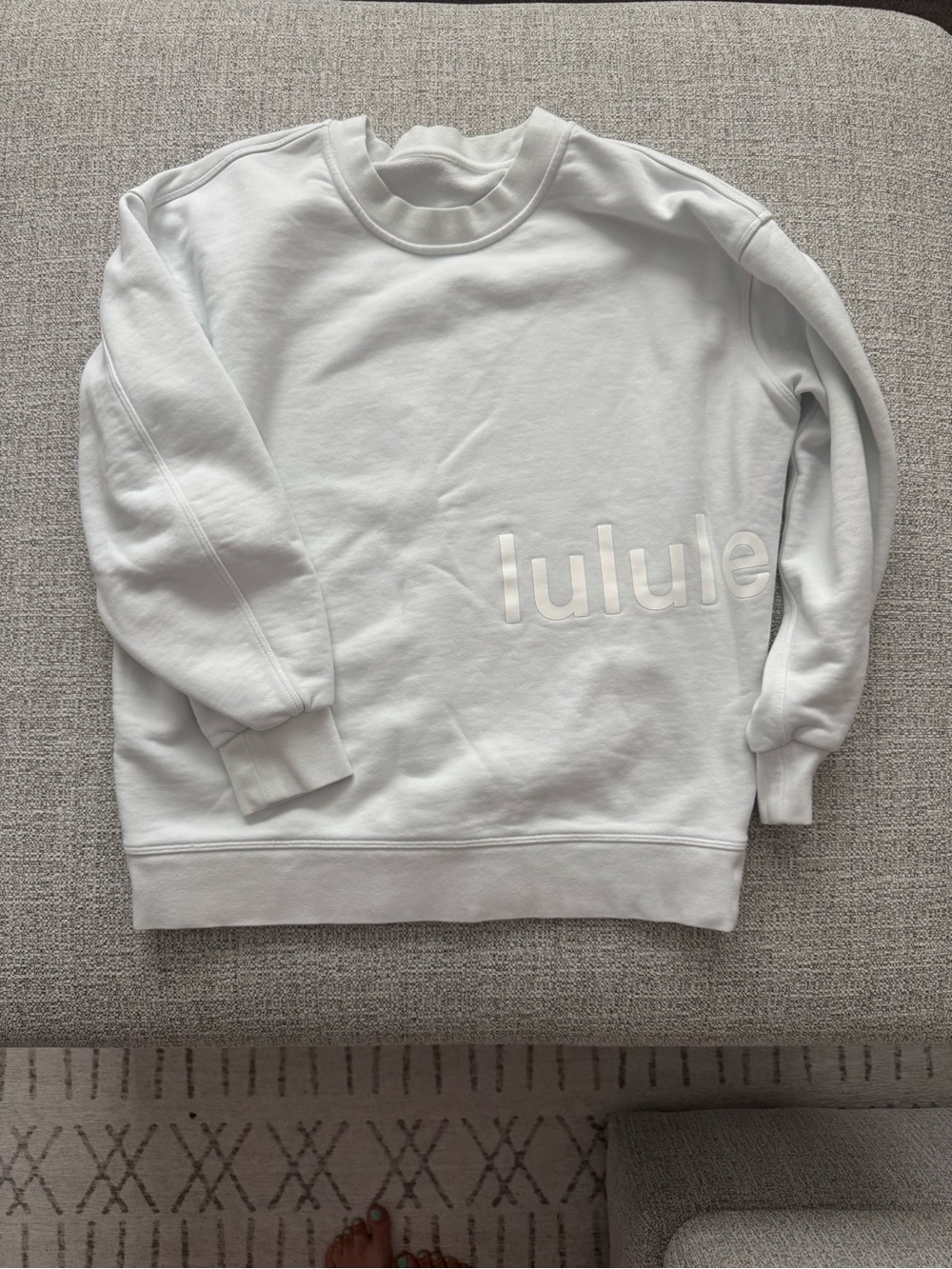 lululemon athletica Men's Light Gray/White Logo Crewneck Sweatshirt